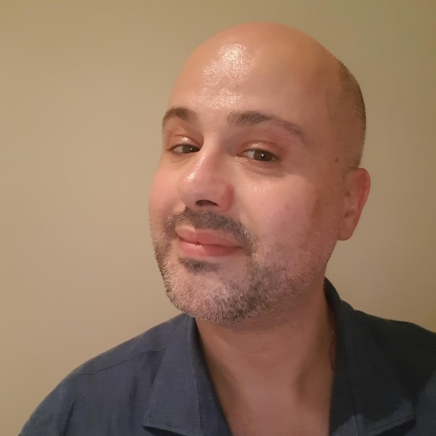 The Facial Maestro WHO AM I?